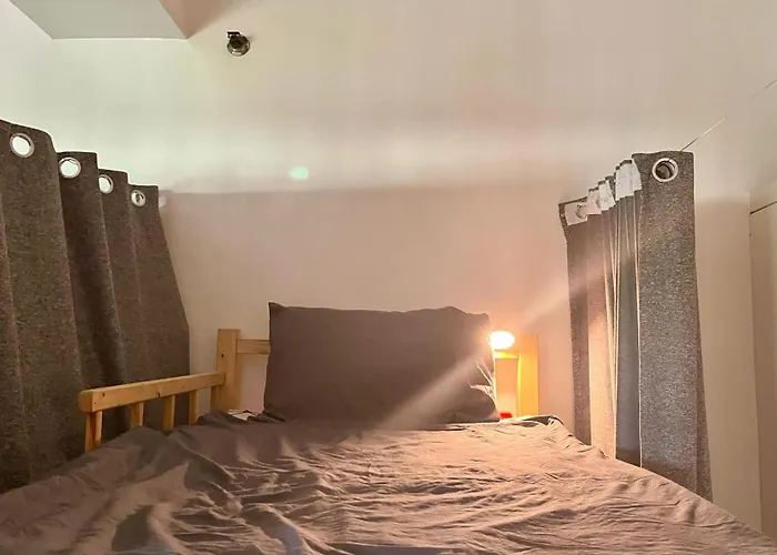 Dormitory Room Mixed
